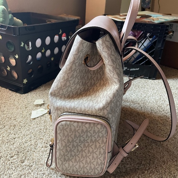 Selling my michael kors backpack! only used 3 times, really cute pink color. - Picture 2 of 4